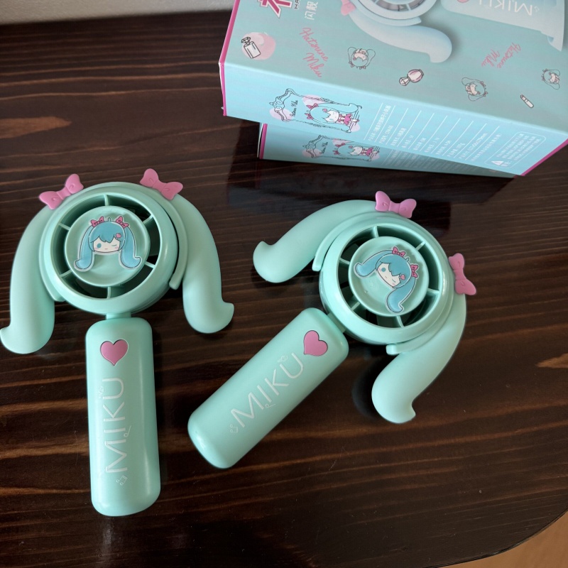 Hatsune Miku Mini Handheld Fan - Outdoor Camping Toys recension och pris
